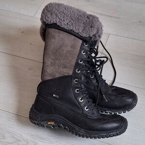 UGG Adirondack Tall Boot III Sz 6